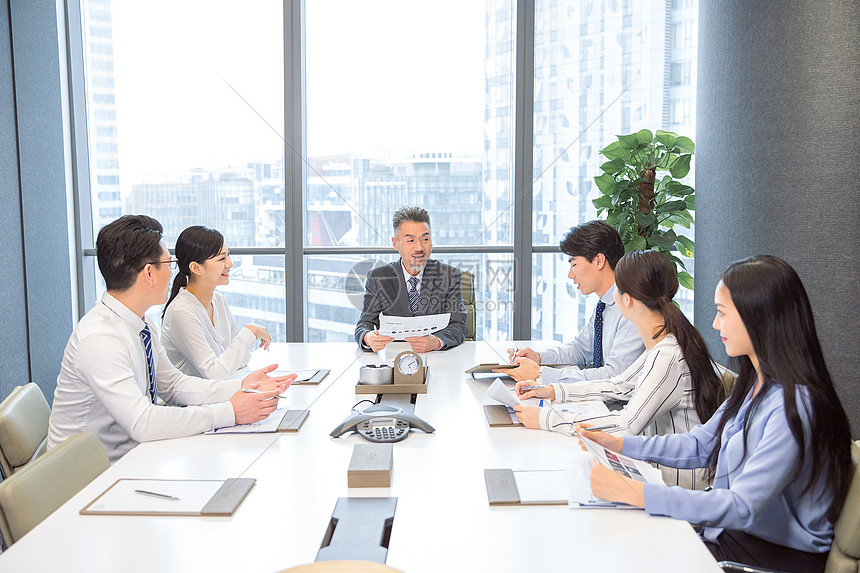 提升專業(yè)形象，凝聚團(tuán)隊(duì)力量——商務(wù)團(tuán)隊(duì)集體會(huì)議禮儀服務(wù)全指南